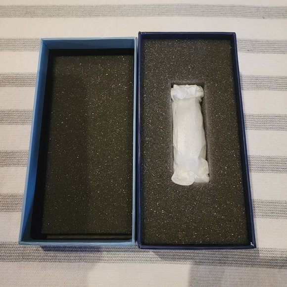 NIB Royal Selangor Pewter Wine Pourer - Picture 4 of 10